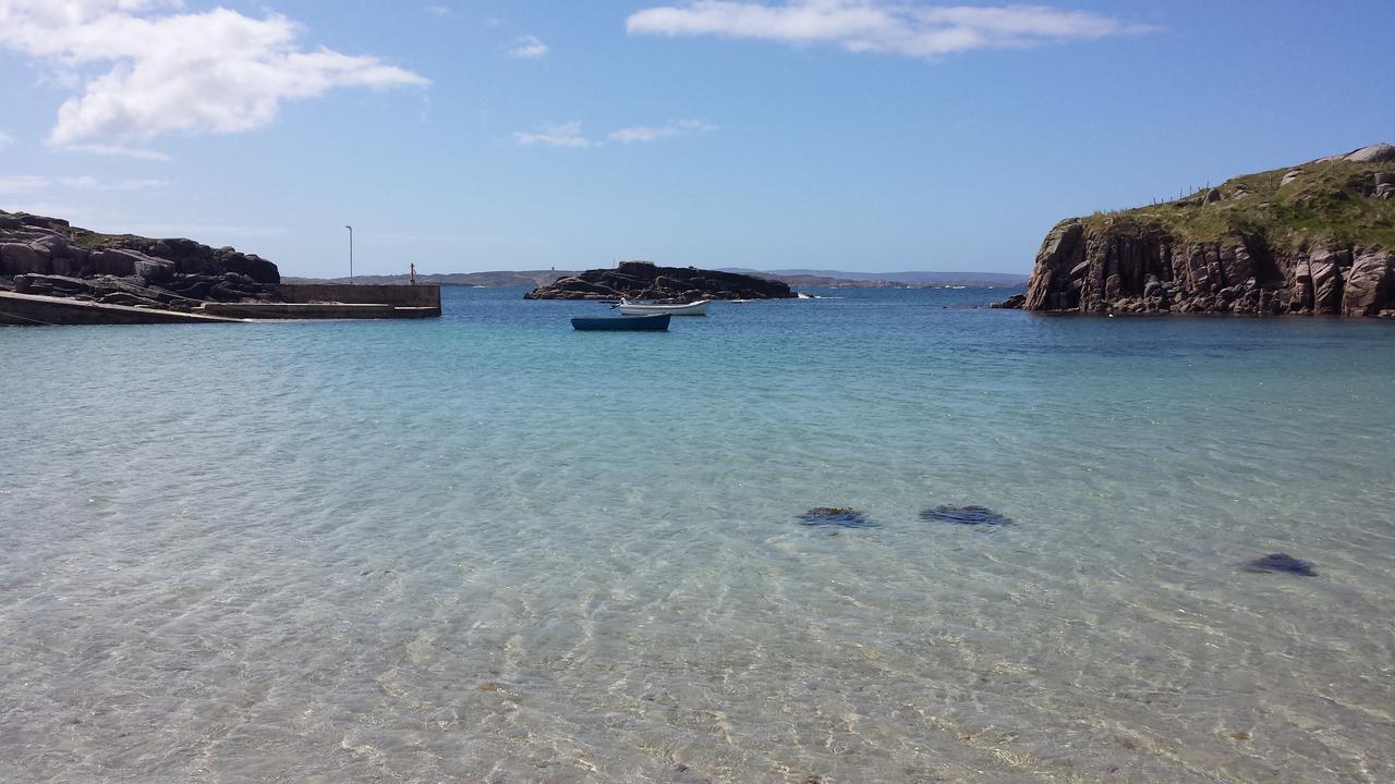 Caisleain Oir Hotel Annagry Exteriör bild