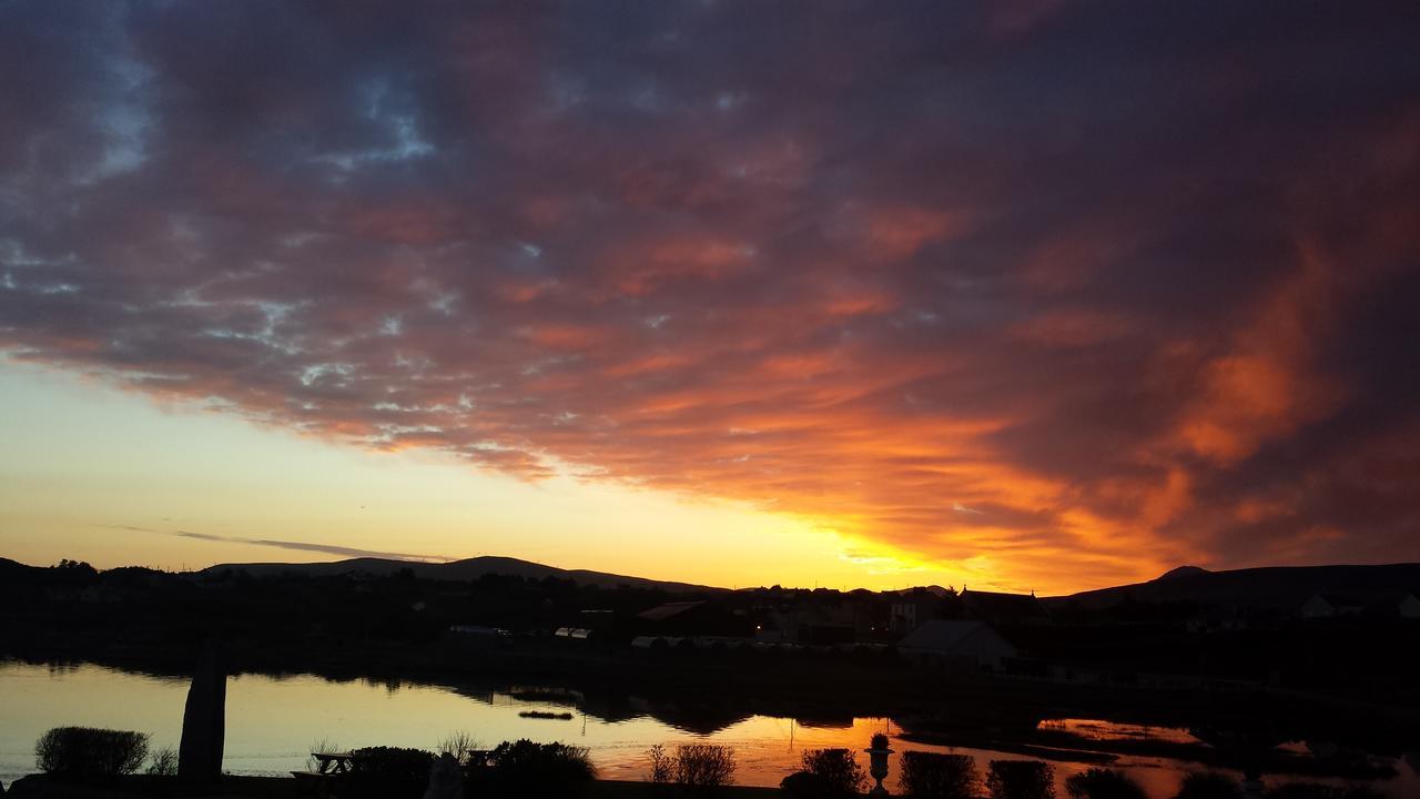 Caisleain Oir Hotel Annagry Exteriör bild